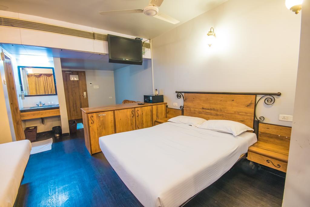 Infiniti Hotel And Spa Indore Extérieur photo