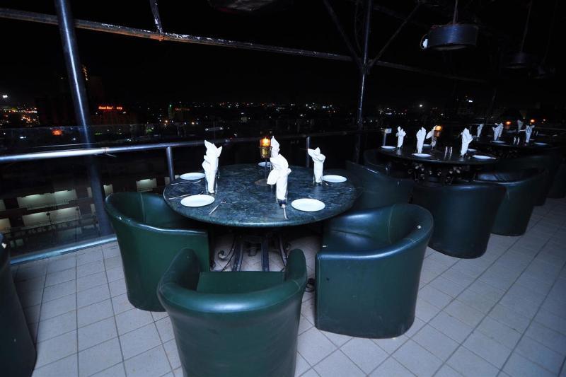Infiniti Hotel And Spa Indore Extérieur photo