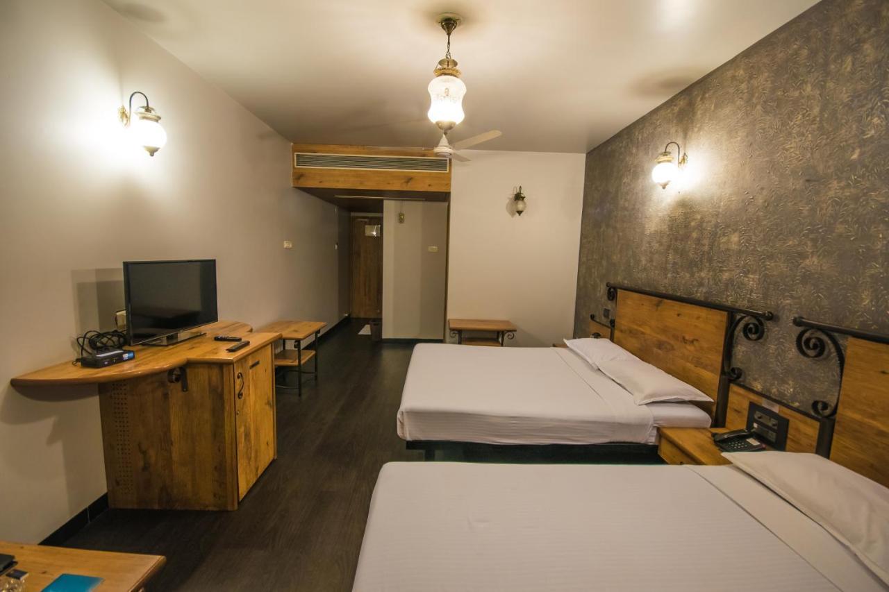 Infiniti Hotel And Spa Indore Extérieur photo